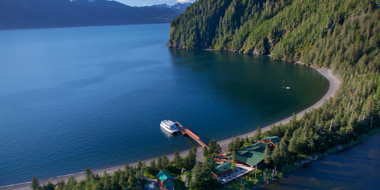 Kenai Fjords Wilderness Lodge - Fox Island - Outside the National Park
